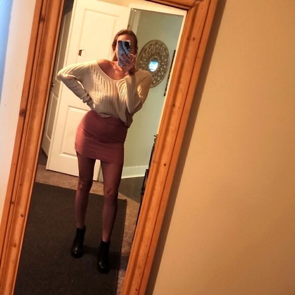 Dusty pink skirt NWOT - Picture 3 of 4